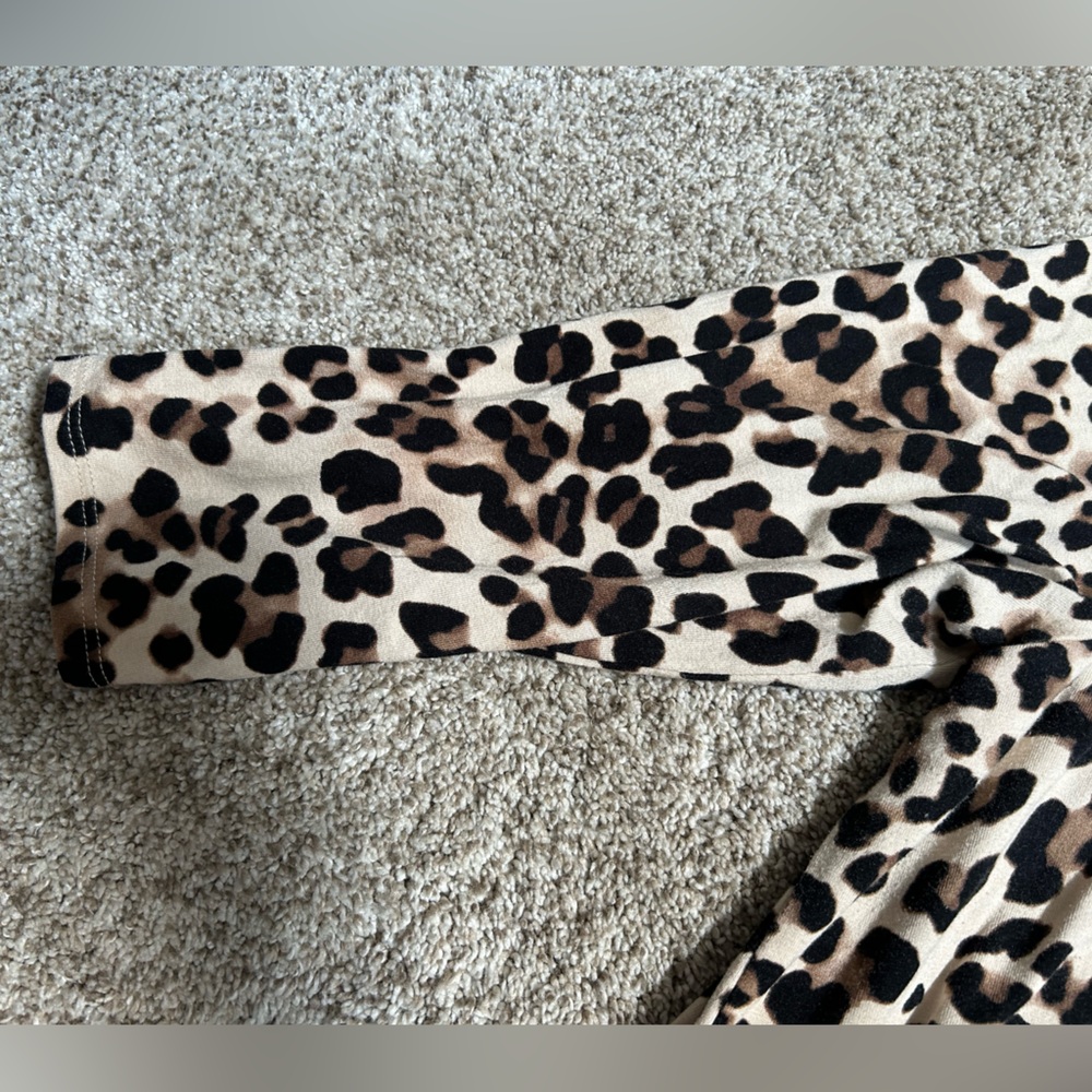 Chico's Leopard Print Long Sleeve Top - Picture 4 of 11
